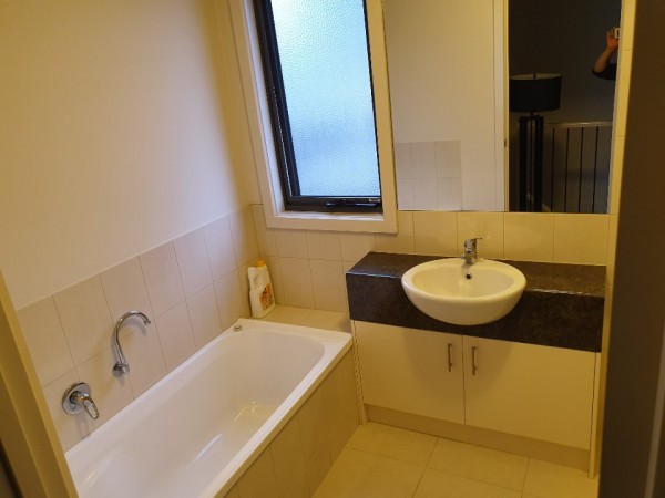 bath1.jpg